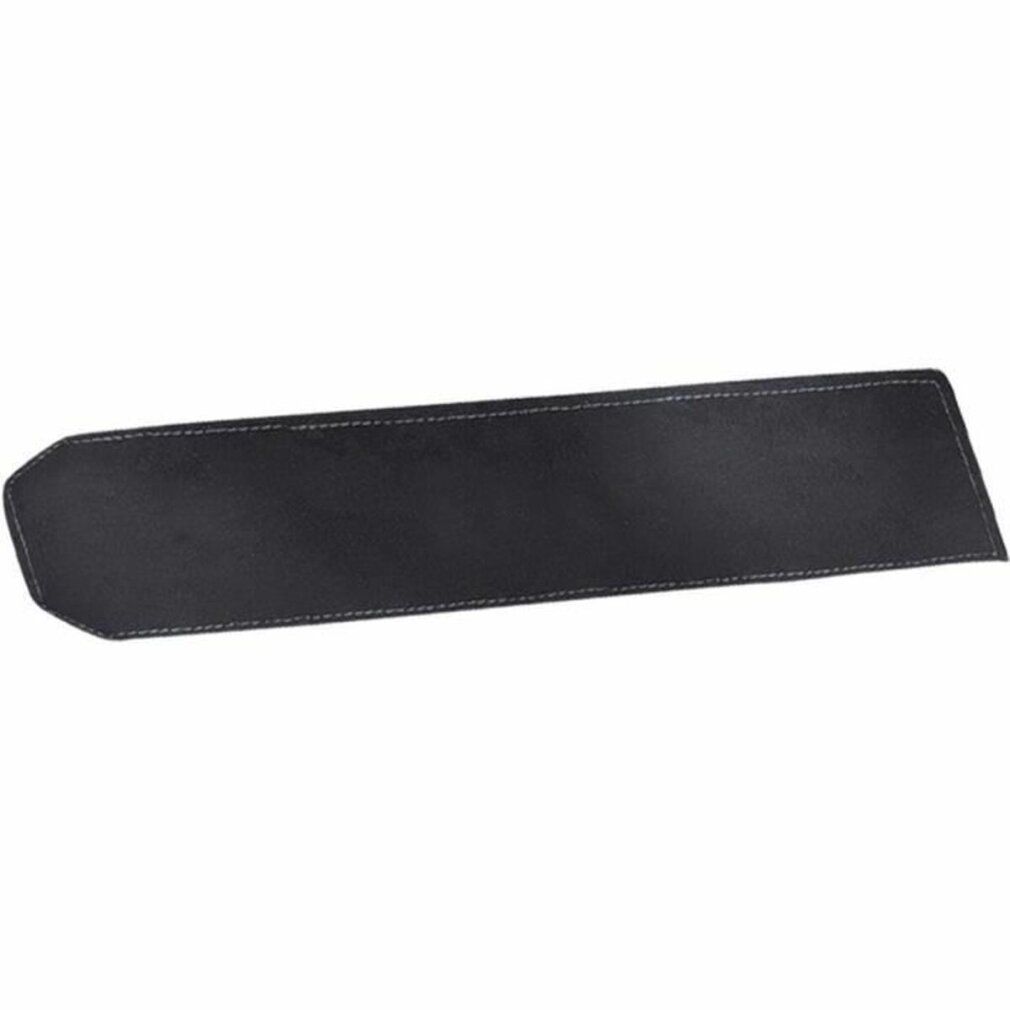 Custodia rettangolare nera con cuciture bianche. Per piastra per capelli.