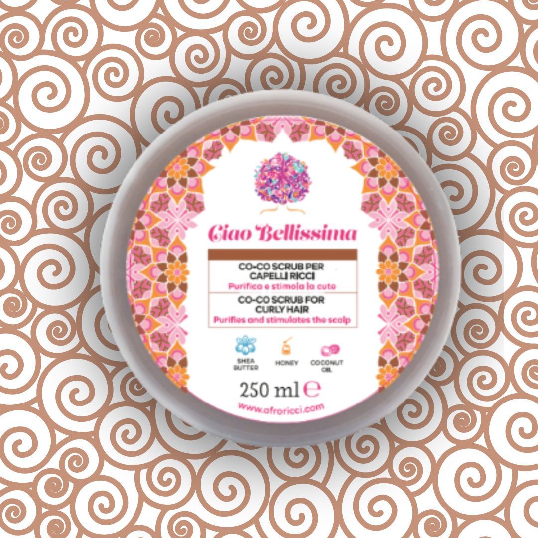 Vista dall'alto del barattolo. Scritta: Ciao Bellissima, Co-Co Scrub per capelli ricci. 250 ml. Ingredienti.