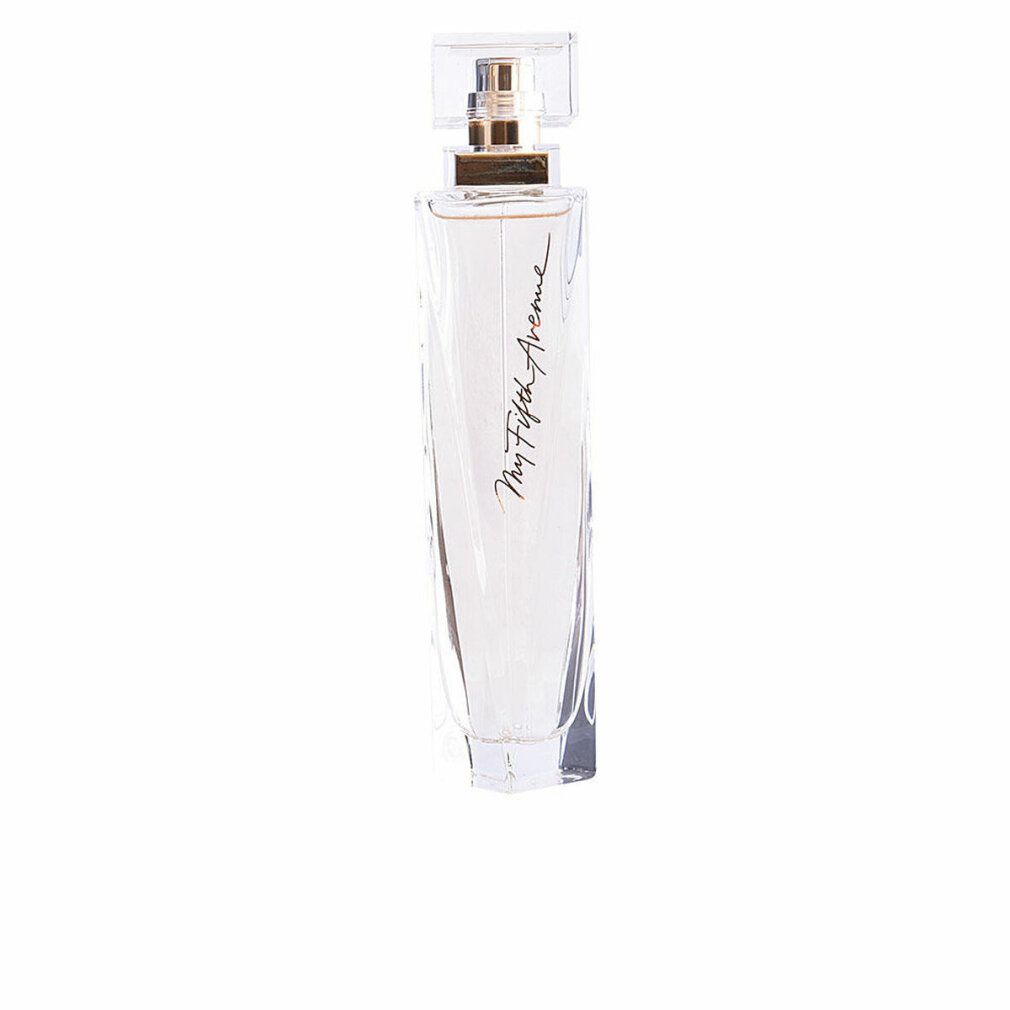 Flacone di profumo, rettangolare, trasparente. Scritta dorata: My Fifth Avenue. Tappo trasparente. Su sfondo bianco.