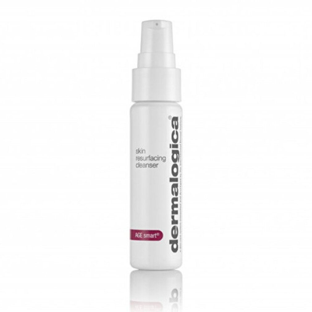Piccolo flacone bianco con erogatore. Scritta: Dermalogica, skin resurfacing cleanser, AGE smart.