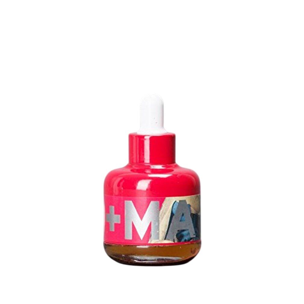 Flacone rosso con contagocce bianco. Scritta +MA. Contiene un liquido marrone.