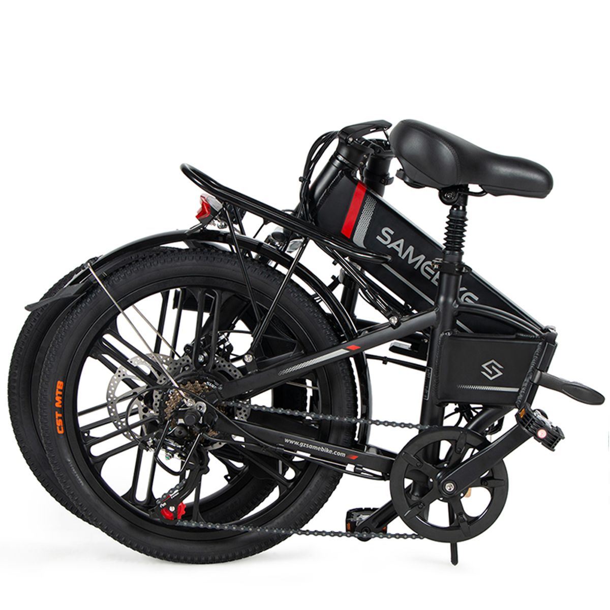 Bicicletta elettrica nera piegata. Marchio SAMEBIKE. Pneumatici, sella e telaio neri. Dettagli rossi. Portapacchi posteriore.