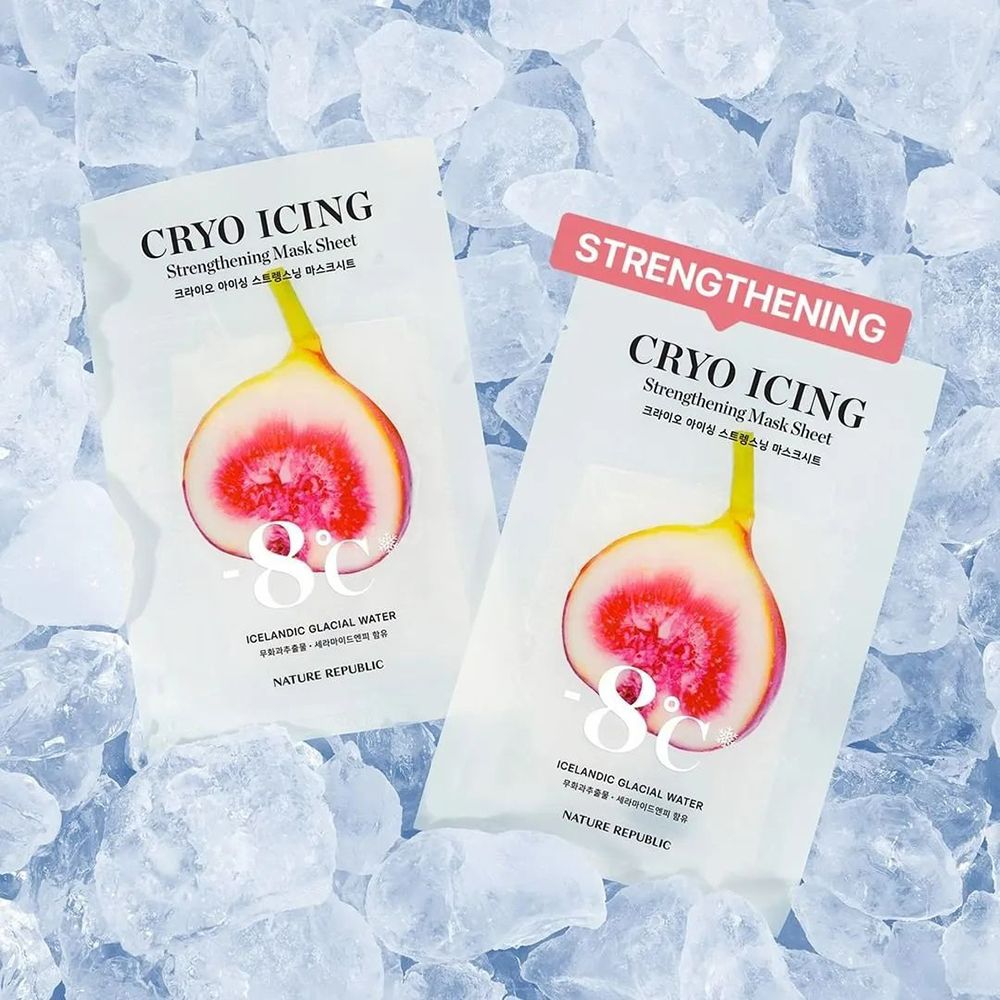 Due maschere in tessuto Cryo Icing NATURE REPUBLIC su ghiaccio. Scritte: Cryo Icing, Strengthening, -8°C, Icelandic Glacial Water.