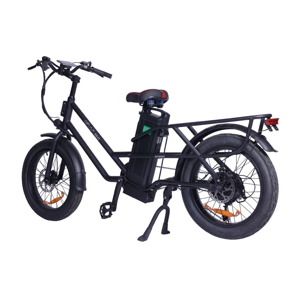 E-bike da carico nera. Visibili: batteria, sella, manubrio, pneumatici. Scritta: GOGOBEST. Fanale posteriore.
