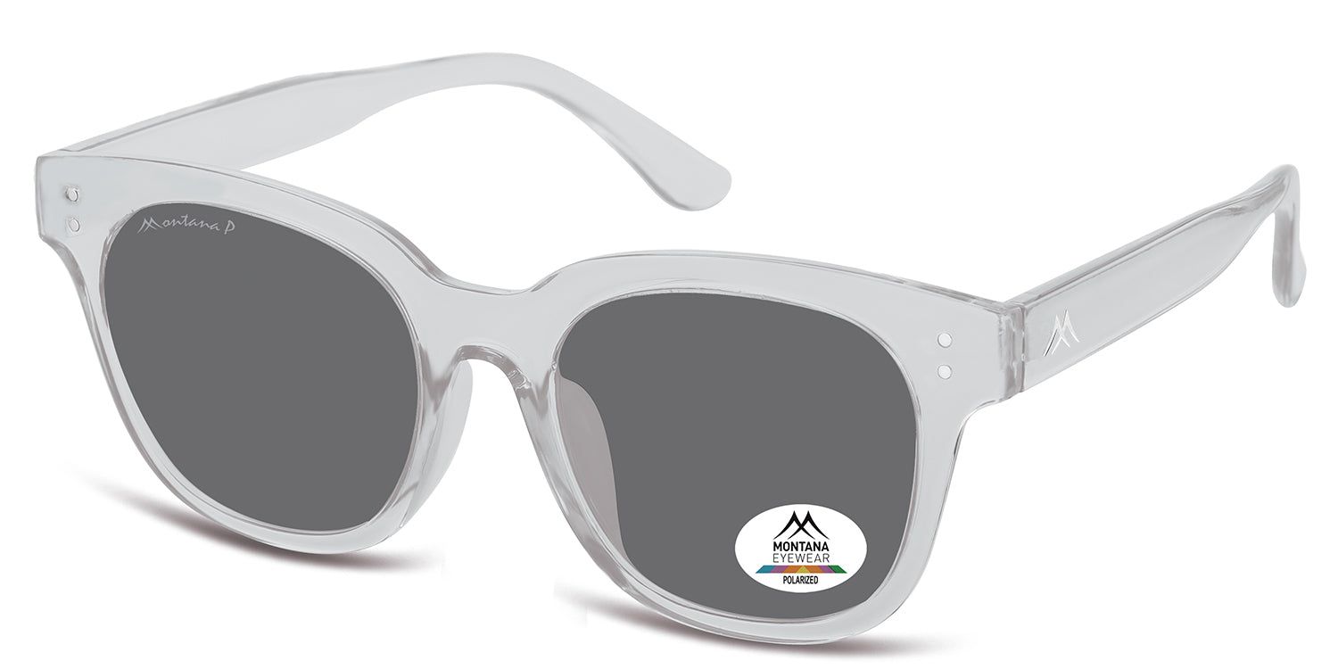 Occhiali da sole con lenti grigie e montatura chiara. Un adesivo sulla lente mostra un logo e la scritta "Polarized".