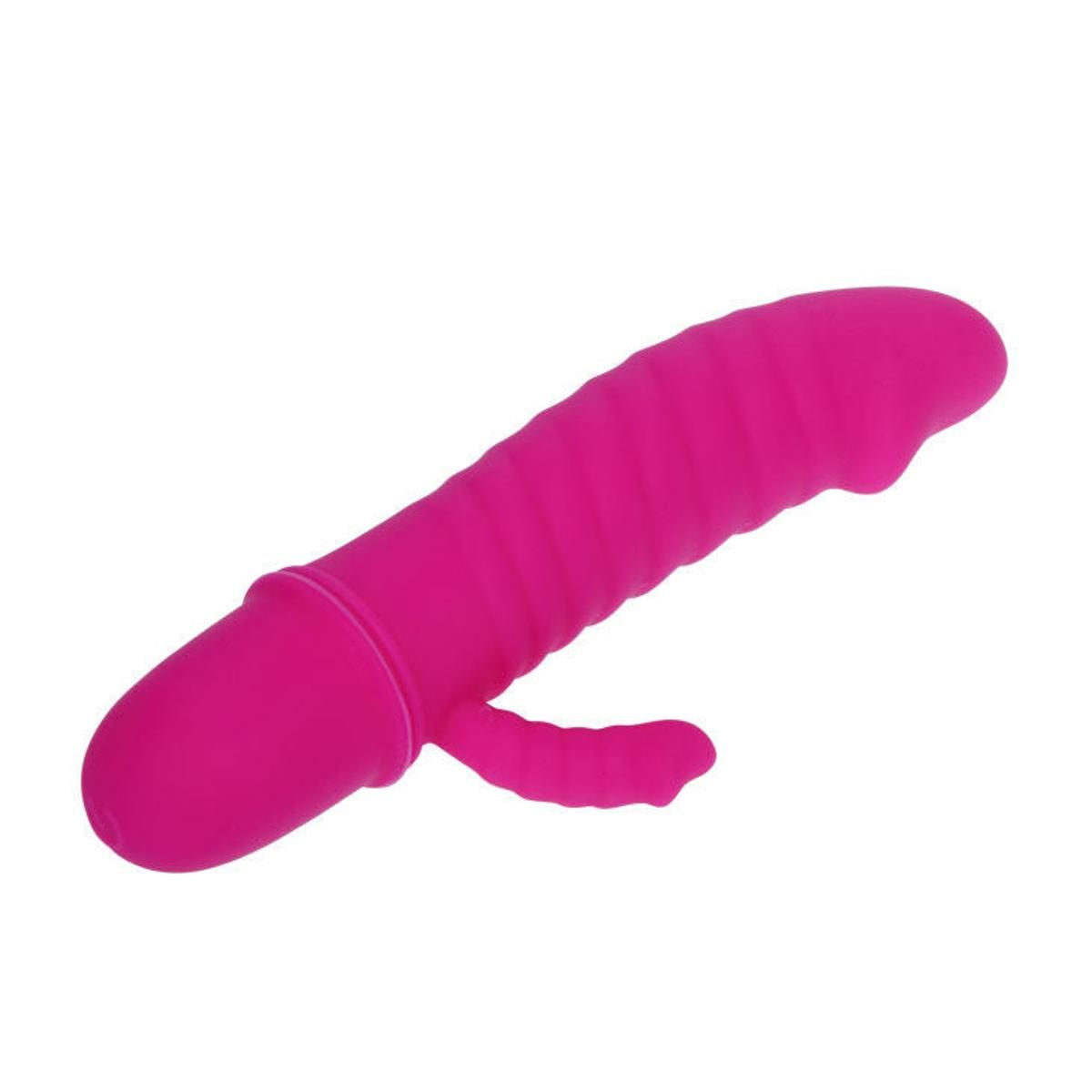 Vibratore rosa con superficie scanalata e stimolatore laterale. Vista obliqua.