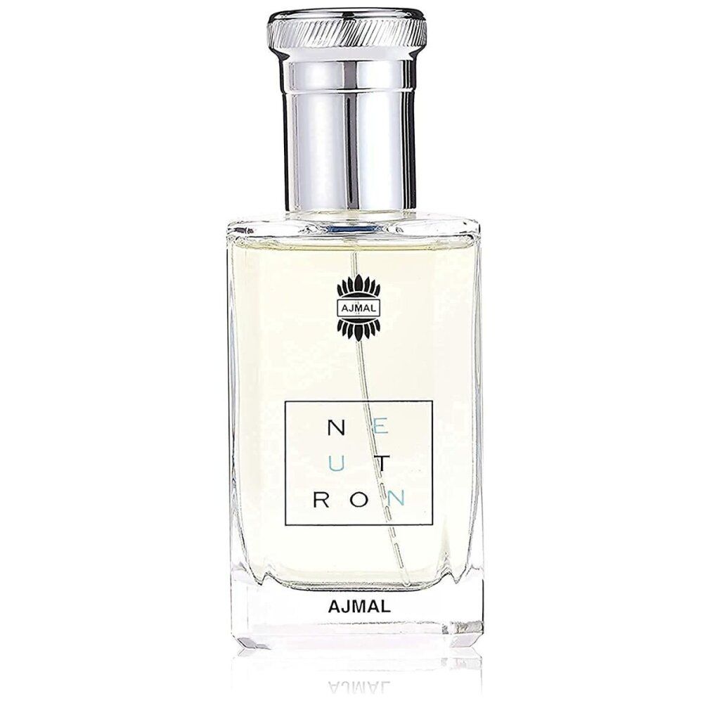 Spray Eau de Parfum Neutron. Flacone rettangolare in vetro con tappo argentato. Scritta: NEUTRON, AJMAL.
