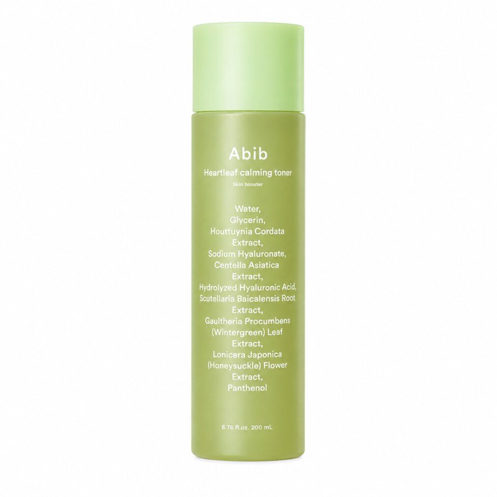 Abib Heartleaf Calming Toner: Flacone verde chiaro con scritte bianche che elencano gli ingredienti. 200 ml.