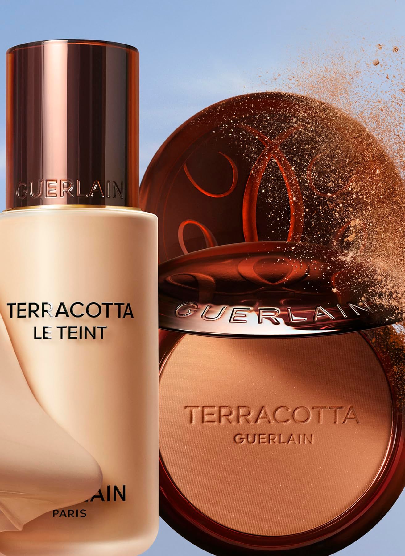 Fondotinta e cipria compatta Guerlain Terracotta. Logo del marchio visibile.