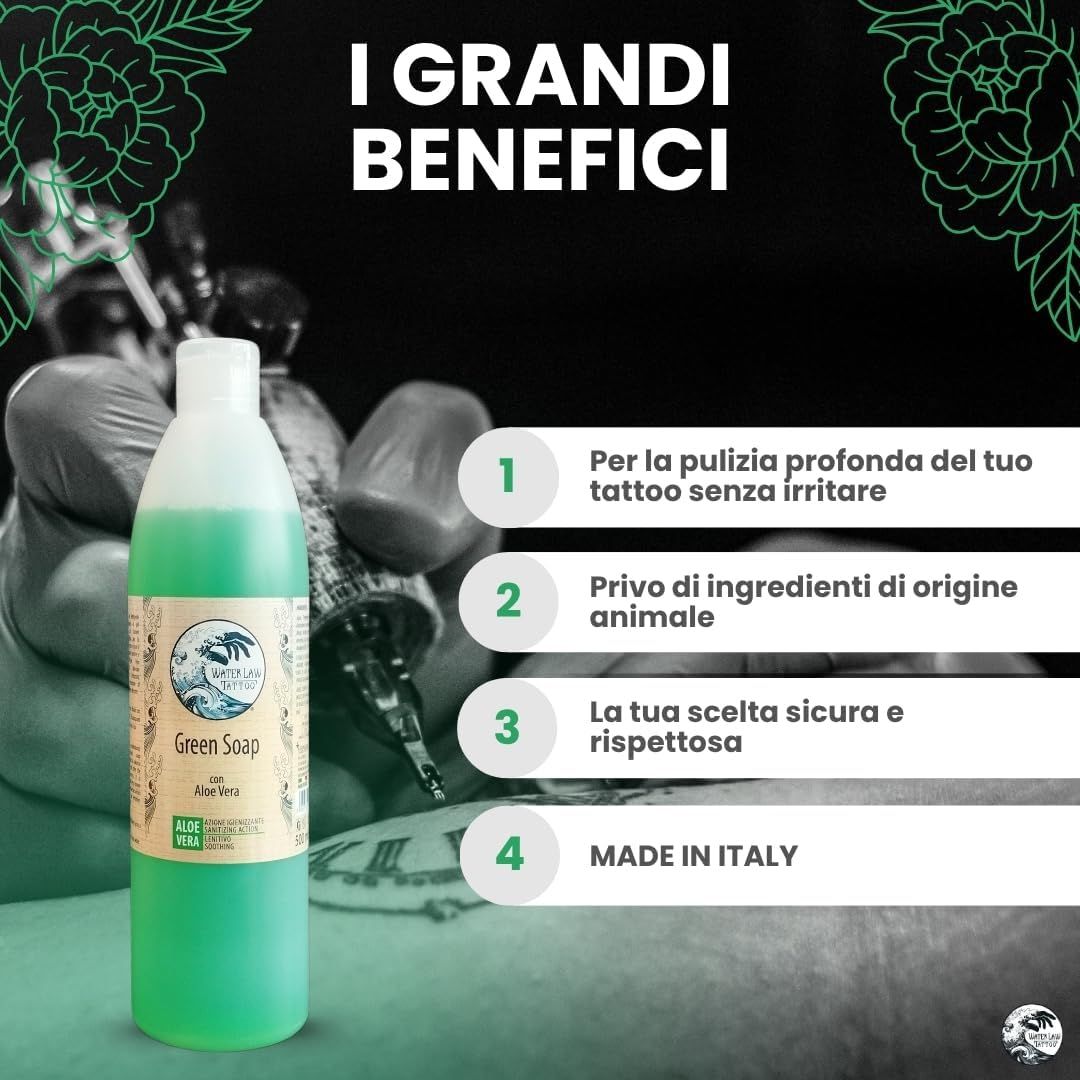 Sapone verde. Testo: I GRANDI BENEFICI. Macchina per tatuaggi e pelle tatuata.