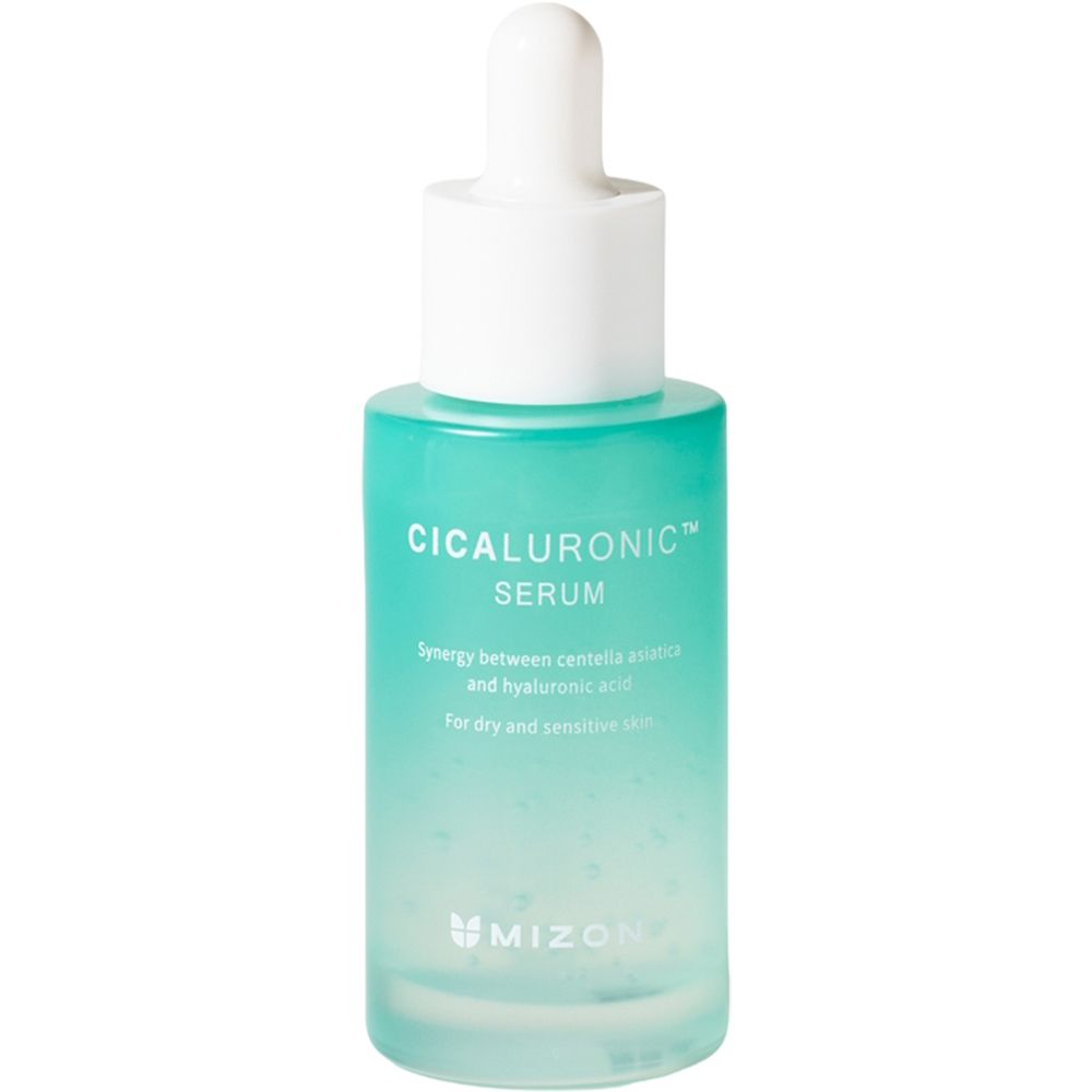 Flacone di siero verde con tappo bianco. Scritta: Cicaluronic Serum. Marchio: Mizon.