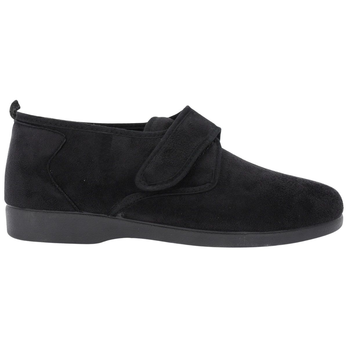 Scarpa nera in velour con velcro. Calzata ampia.