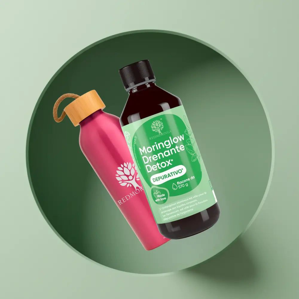 Borraccia rosa e bottiglia RedMoringa. Entrambi i prodotti sono posizionati in un cerchio verde.