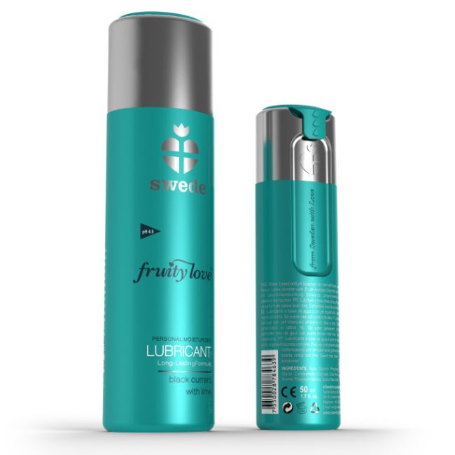 Due flaconi di lubrificante Swede Fruity Love. Uno davanti, uno dietro con etichetta. Turchese con tappi argentati.