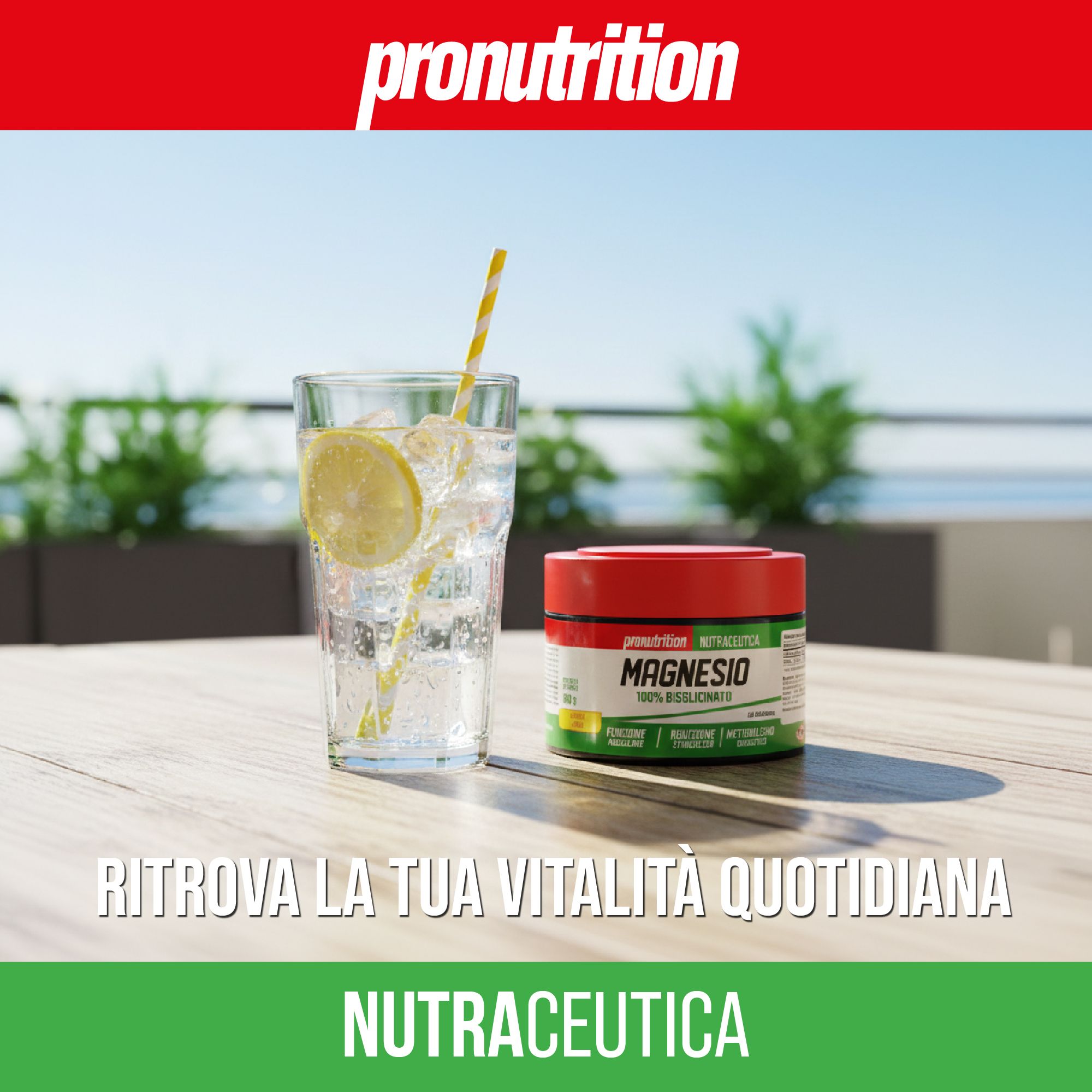 Barattolo Pronutrition Magnesio Bisglicinato con bicchiere di acqua ghiacciata e limone.