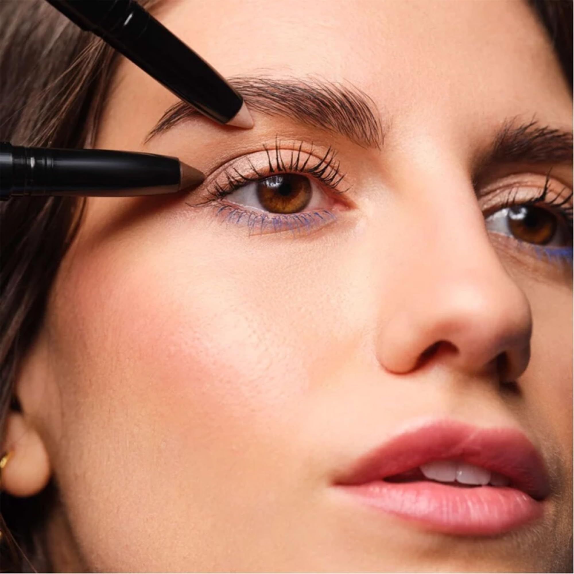 ARTDECO High Performance Eyeshadow Stylo, matita ombretto con temperino e applicatore integrati.