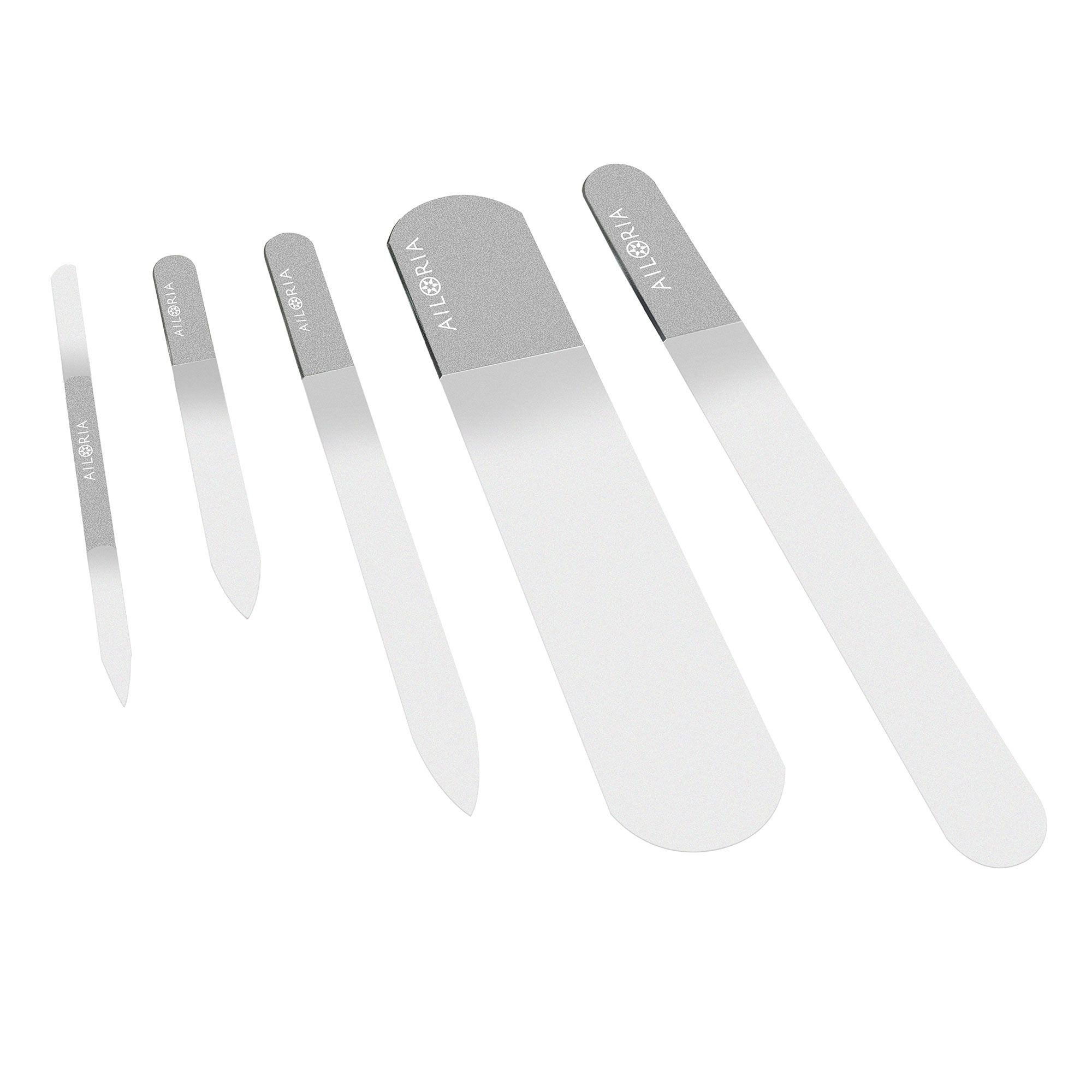 5 lime per unghie AILORIA CONTOUR LUXE. Forme diverse. Logo AILORIA su ogni lima. Elementi trasparenti e argentati.