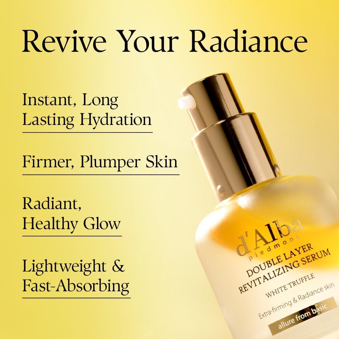 Flacone di siero con tappo dorato. Scritta: d'Alba, Double Layer Revitalizing Serum. Testo: Idratazione istantanea e duratura.