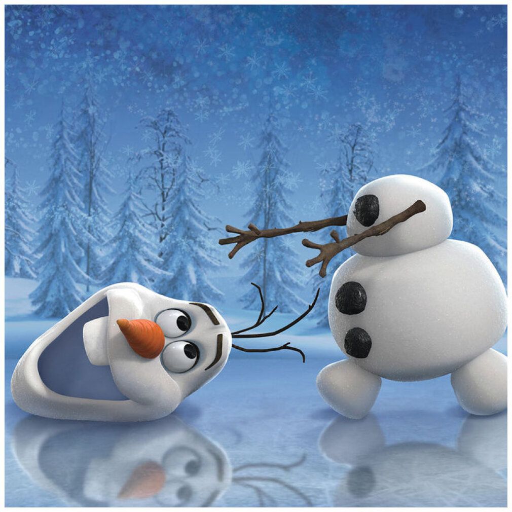 Olaf, l'omino di neve, è sdraiato sul ghiaccio. Un altro Olaf si sta costruendo con un ramo.