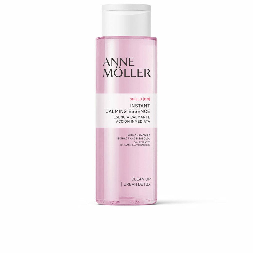 Flacone rosa con tappo bianco. Scritta: Anne Möller, Instant Calming Essence, Clean Up Urban Detox. Con camomilla.