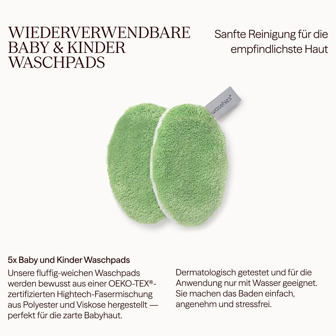 Due panni lavabili verdi con etichetta. Testo: "Baby & Kinder Waschpads". Certificazione Oeko-Tex.
