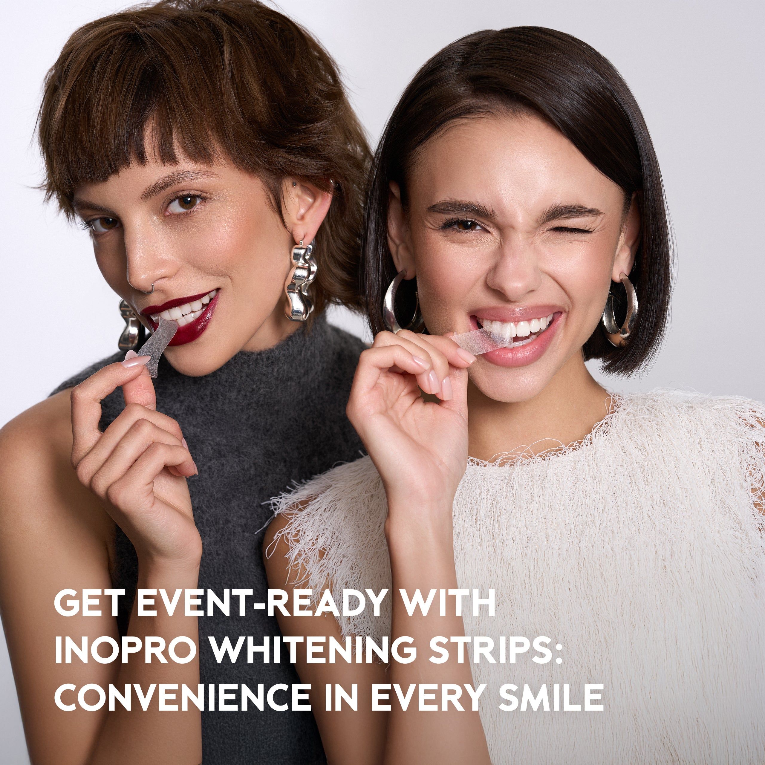 Due donne applicano le strisce sbiancanti INOPRO, promuovendo comfort e un sorriso smagliante.