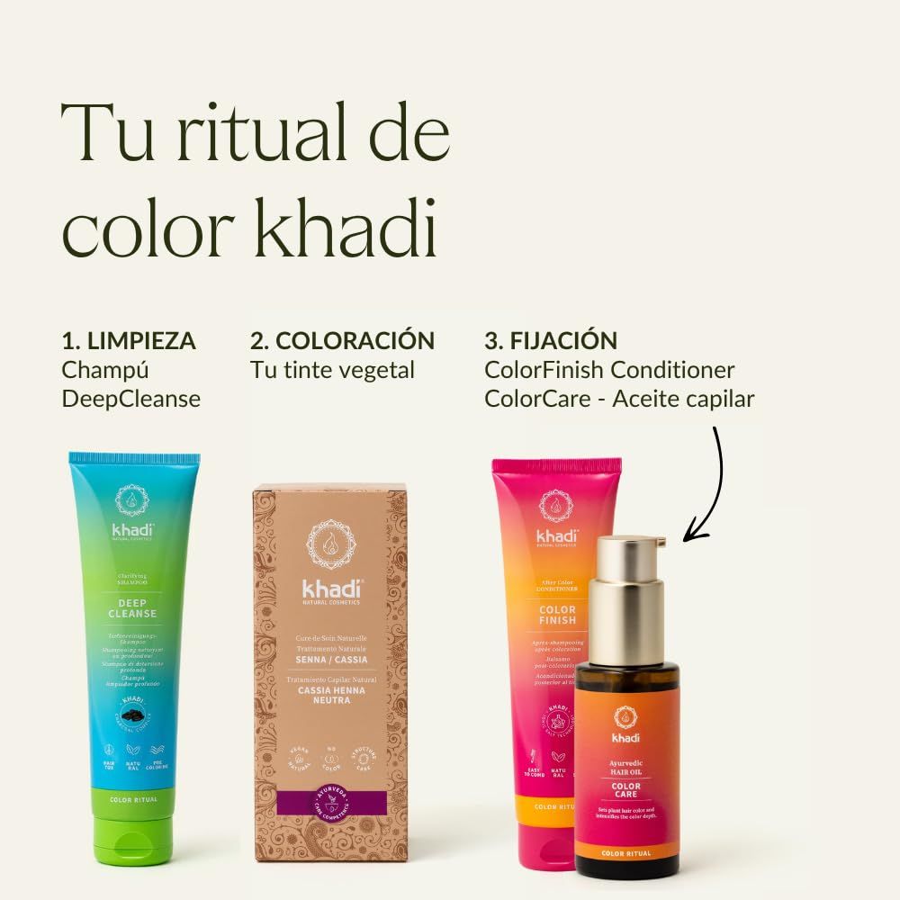 Tre prodotti: shampoo, confezione Senna/Cassia, ColorFinish Conditioner. Testo: Tu ritual de color khadi.