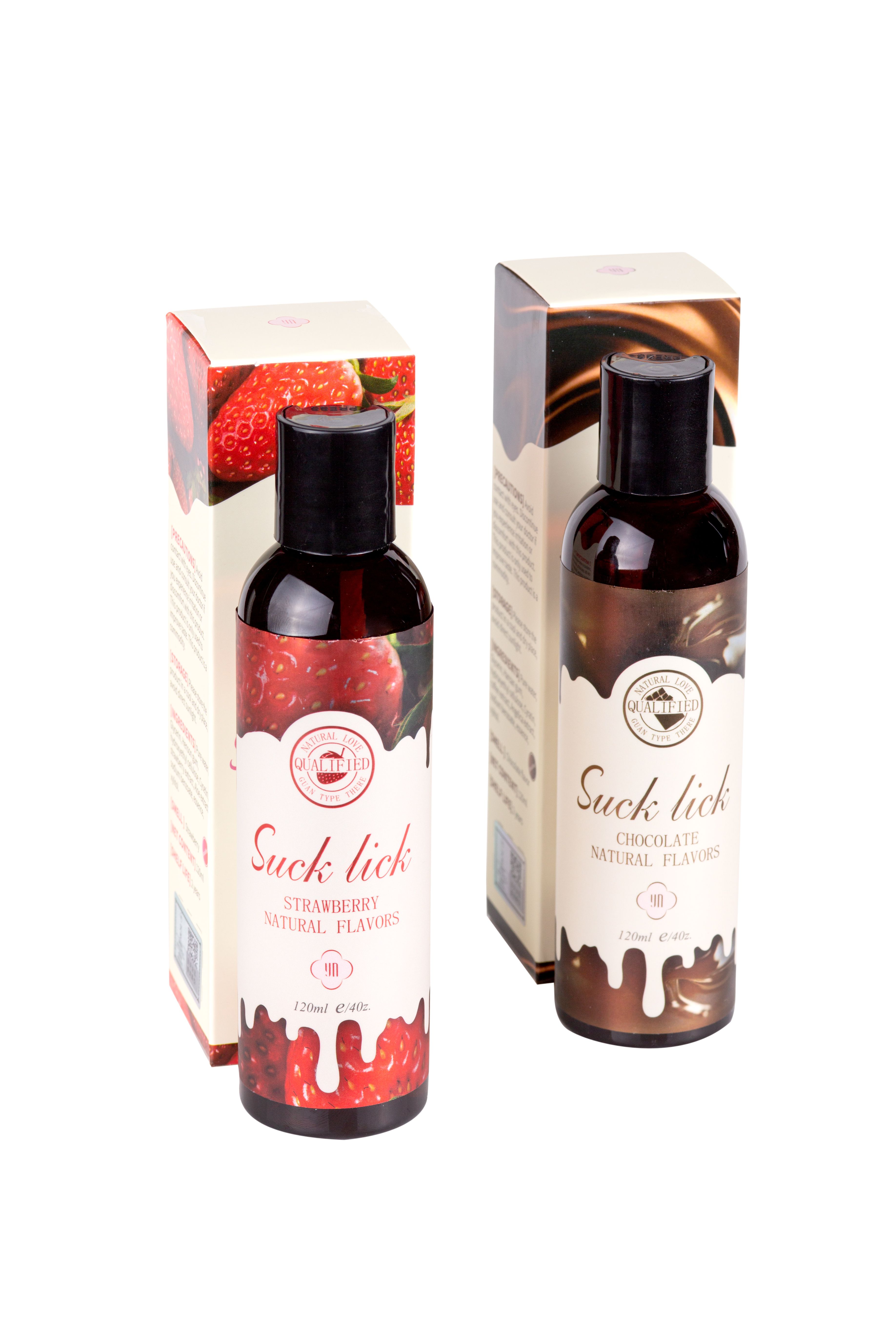 Due flaconi di liquido rosso e scatole. Scritta: Suck lick, gusti fragola e cioccolato, 120ml.