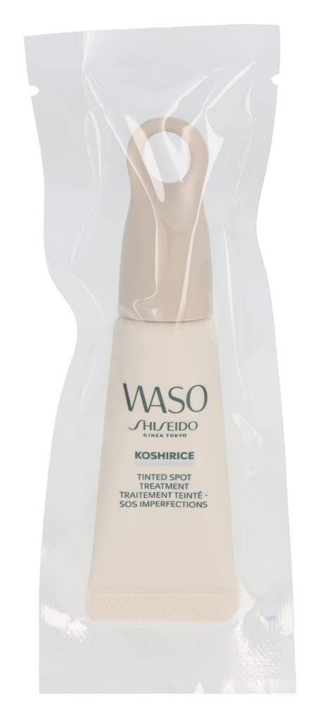 Tubo beige in confezione trasparente. Scritta: WASO, Koshirice, Tinted Spot Treatment. Con manico ad anello.