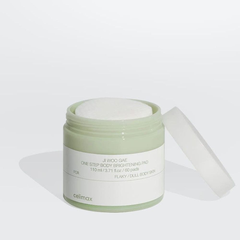 CELIMAX Ji Woo Gae Body Brightening Pads: contenitore con coperchio aperto.