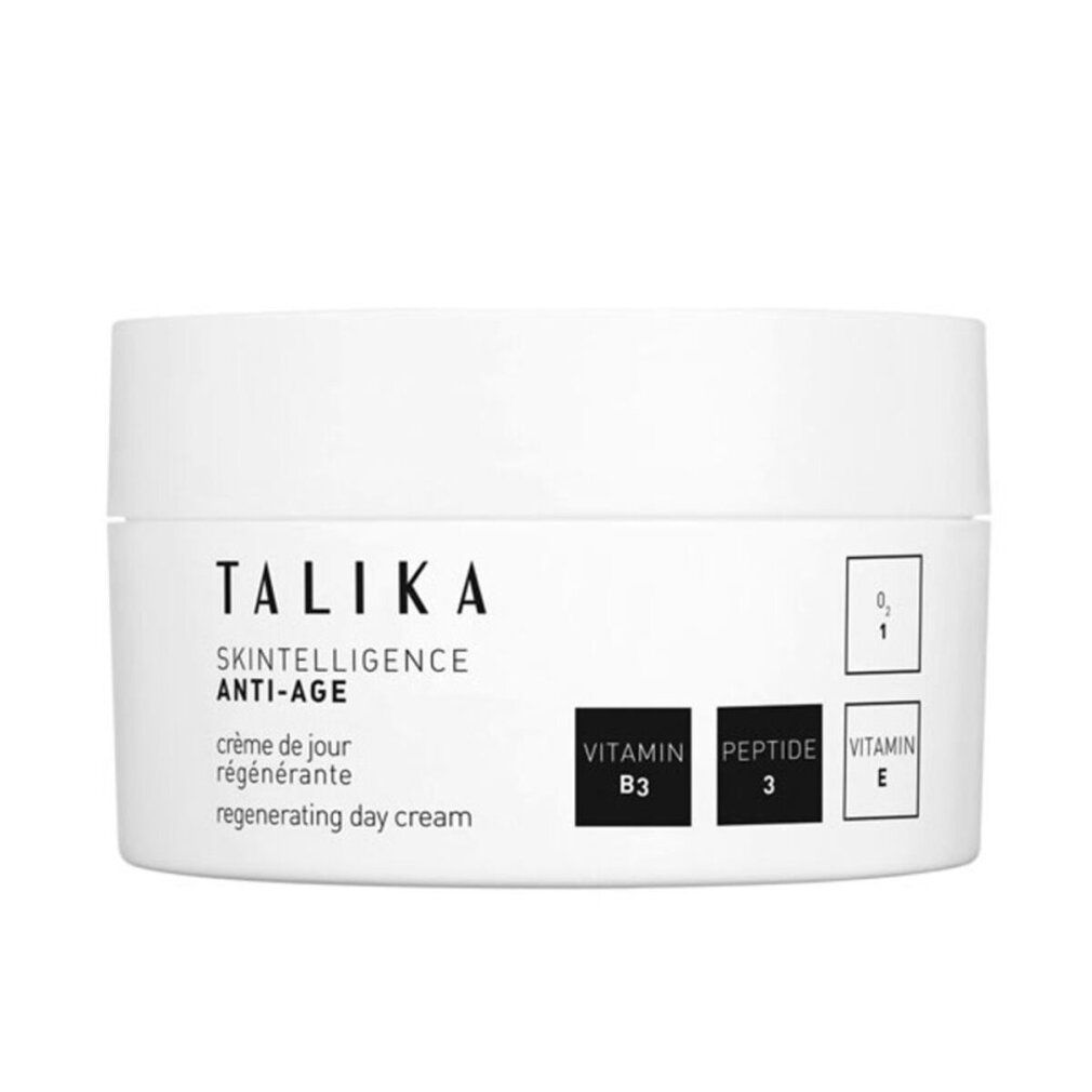 Vaso bianco con scritta nera TALIKA, SKINTELLIGENCE ANTI-AGE. Contiene vitamina B3, Peptide 3 e vitamina E.