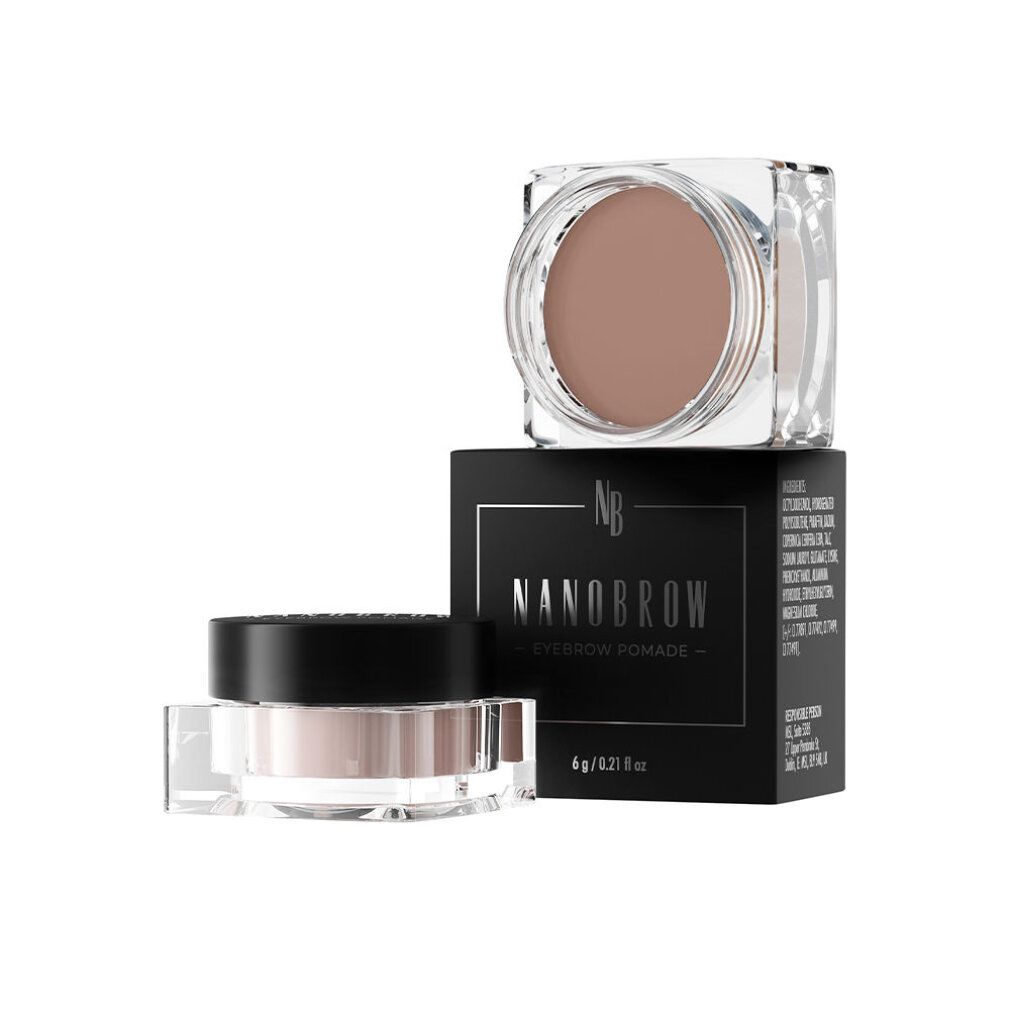 Due contenitori di pomata per sopracciglia. Uno aperto, uno chiuso. Confezione nera con nome del prodotto e informazioni.