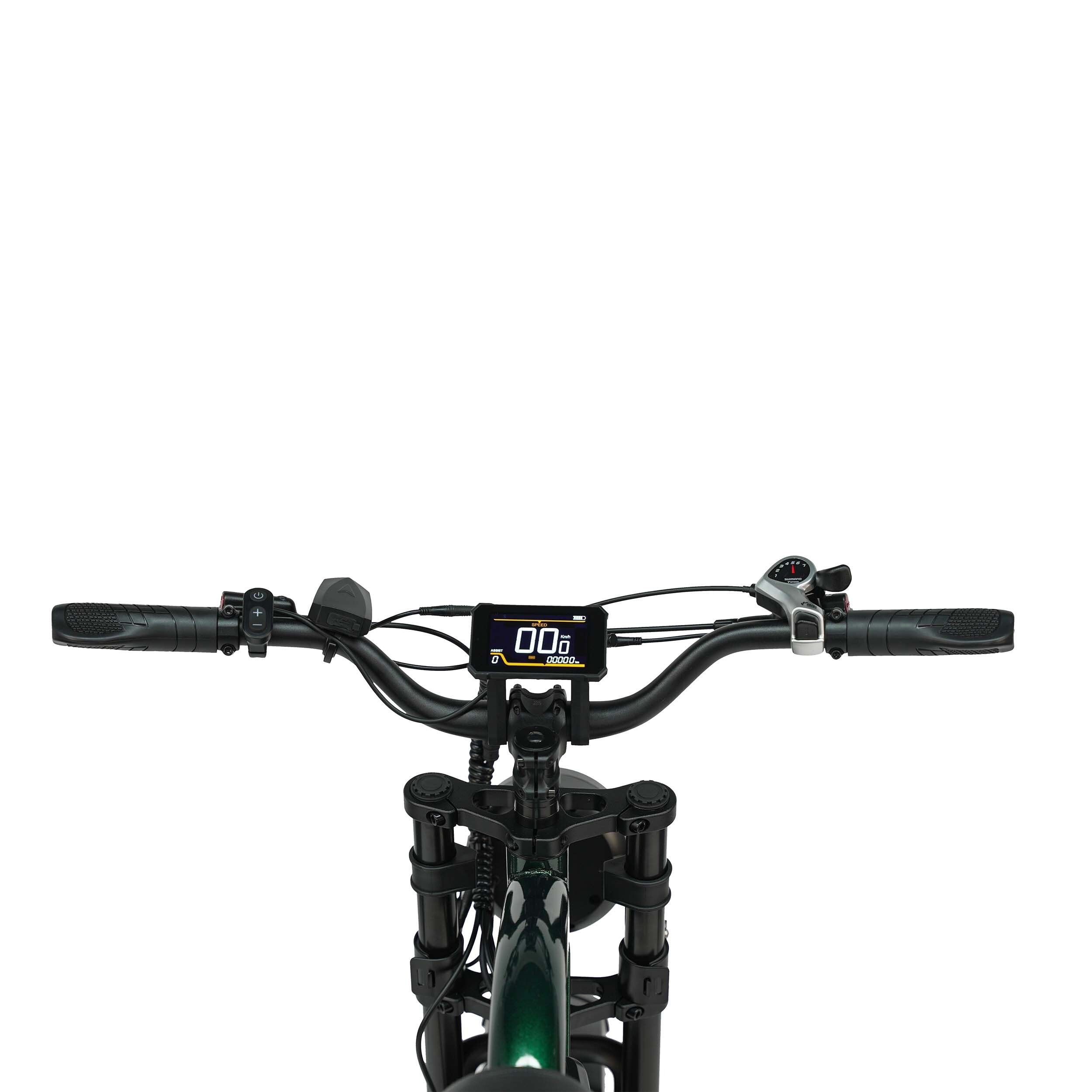 Manubrio di e-bike da montagna verde. Display digitale con indicazioni. Manopole e comandi neri.