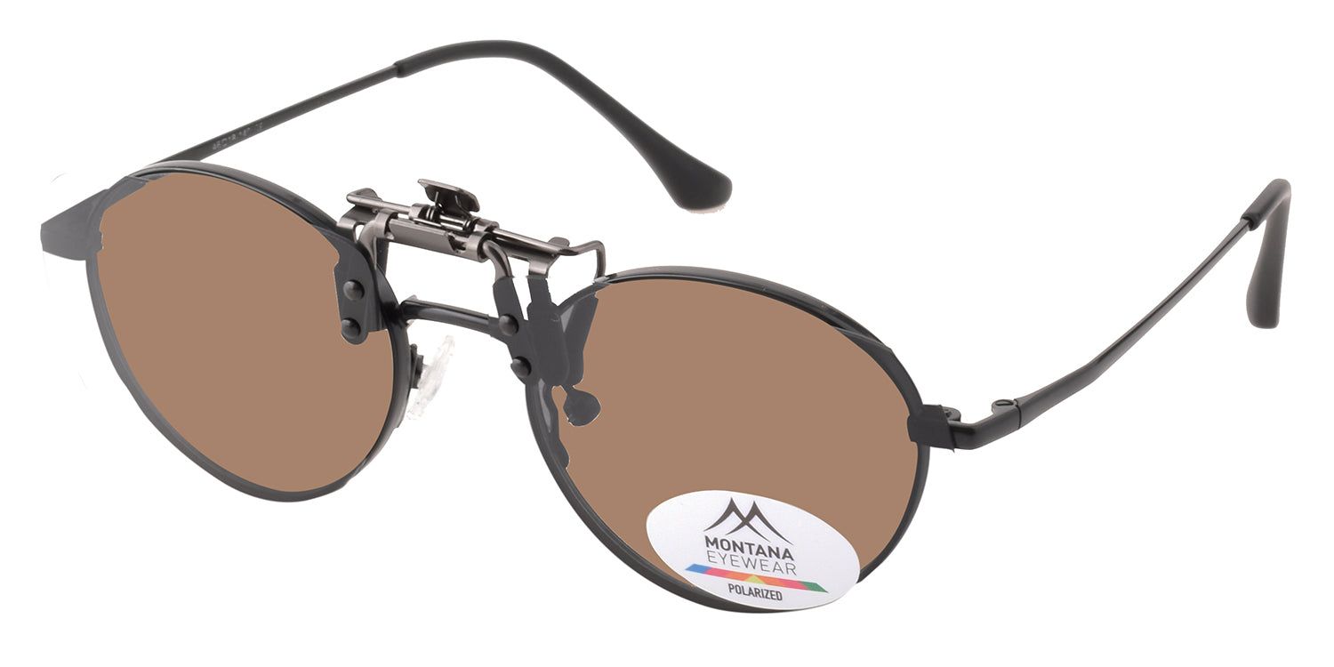 Occhiali da sole con lenti marroni e montatura nera. Il logo Montana Eyewear e la scritta POLARIZED sono visibili su una lente.