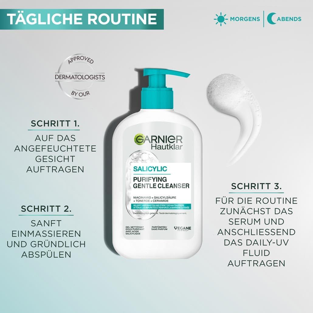 Flacone bianco con erogatore blu. Testo: Garnier Hautklar Salicylic Purifying Gentle Cleanser. Schiuma. Fasi di applicazione.