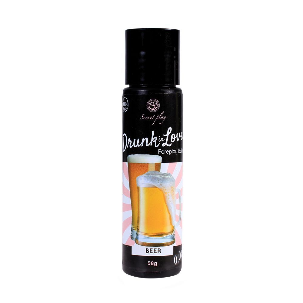 Secret Play Drunk In Love Balm aroma birra. Flacone nero con etichetta raffigurante bicchieri di birra.