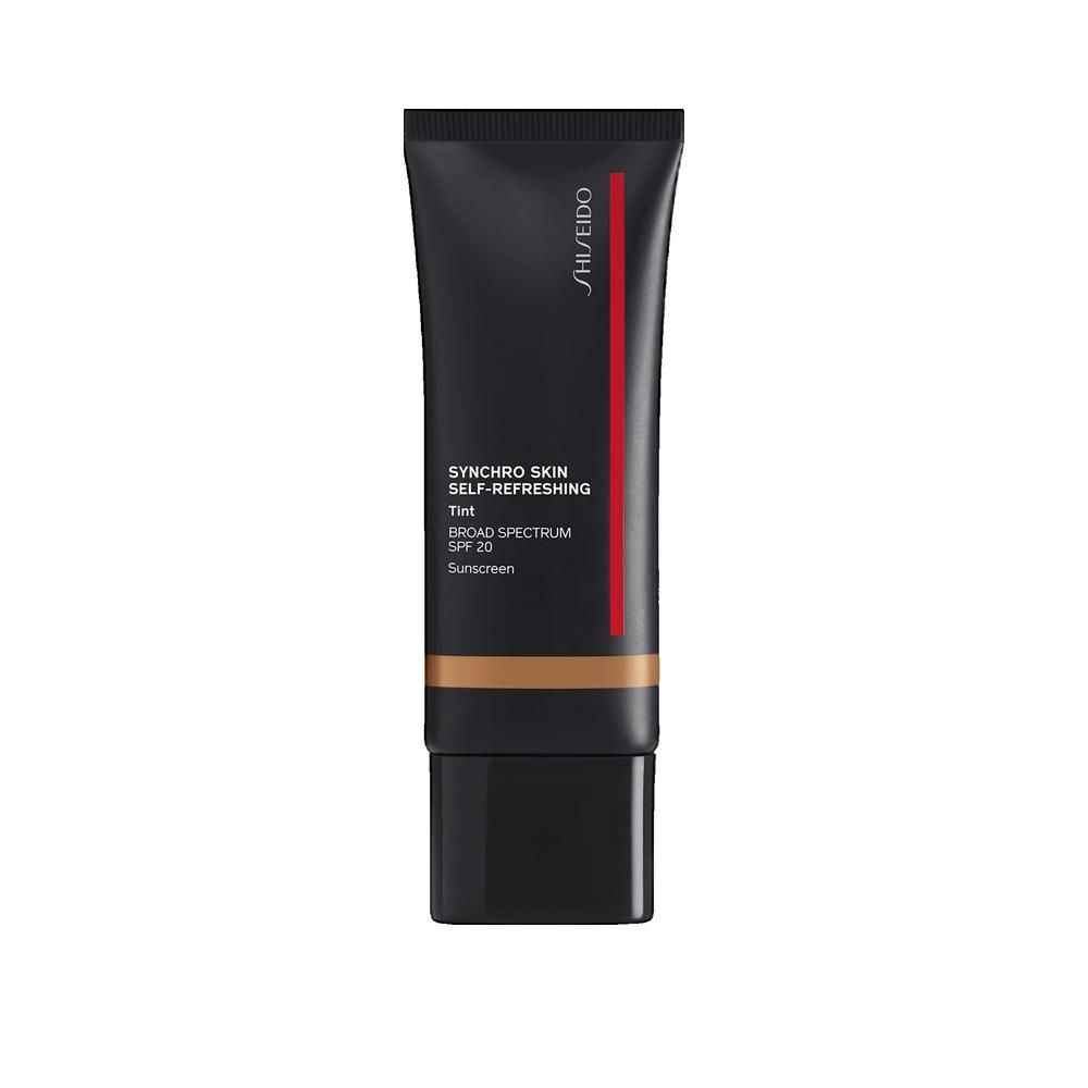 Tubo nero con scritta: Shiseido, Synchro Skin Self-Refreshing Tint, SPF 20. Tonalità marrone visibile.