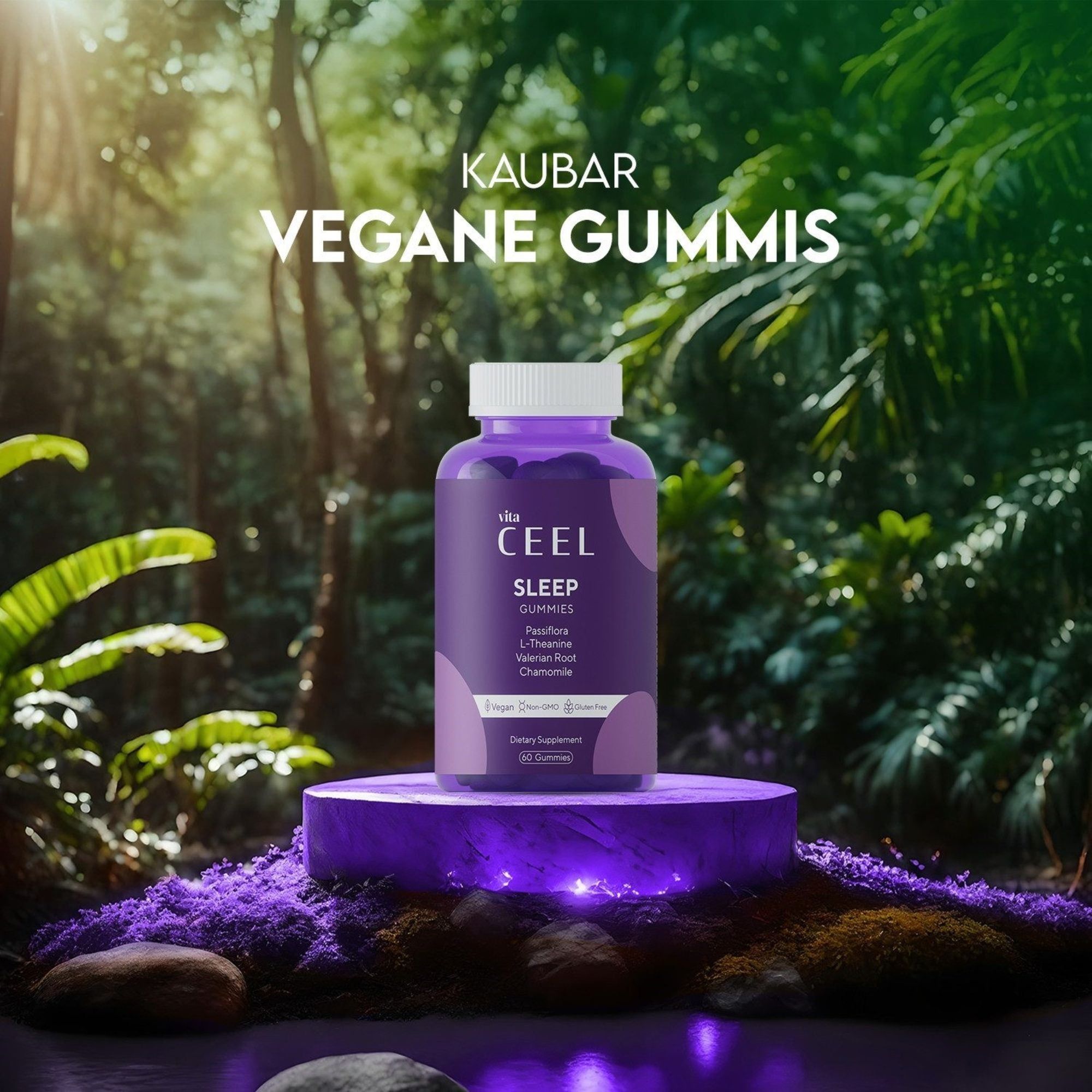 Flacone di Vita Ceel Sleep Gummies su un piedistallo in un ambiente giungla.