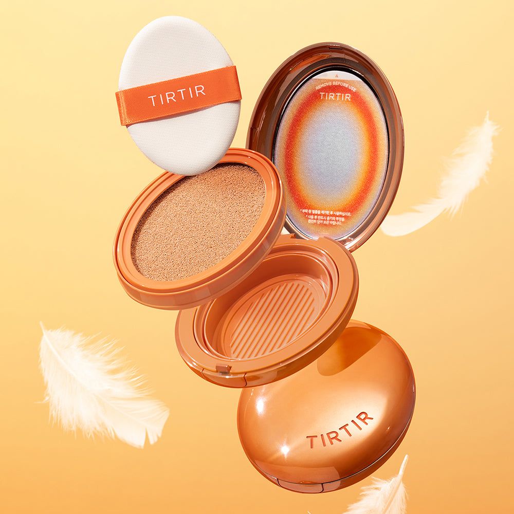 Componenti TIRTIR Mask Fit Ai Filter Cushion in volo con piume.