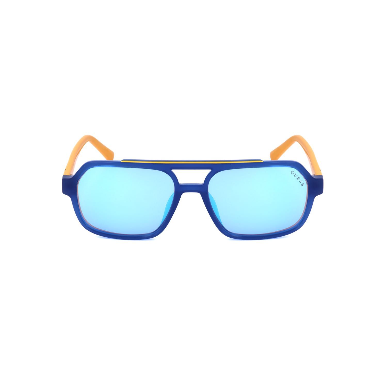 Occhiali da sole blu stile aviatore con aste arancioni e lenti a specchio blu. Marca 'GUESS' sull'asta.