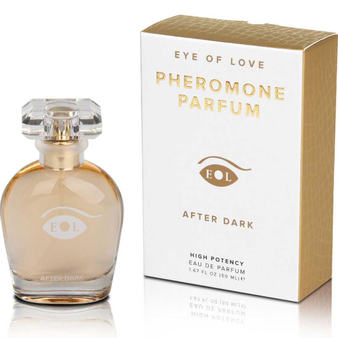 Flacone di profumo e scatola. Sulla scatola "EYE OF LOVE", "PHEROMONE PARFUM" e "AFTER DARK". Il flacone ha un tappo trasparente.