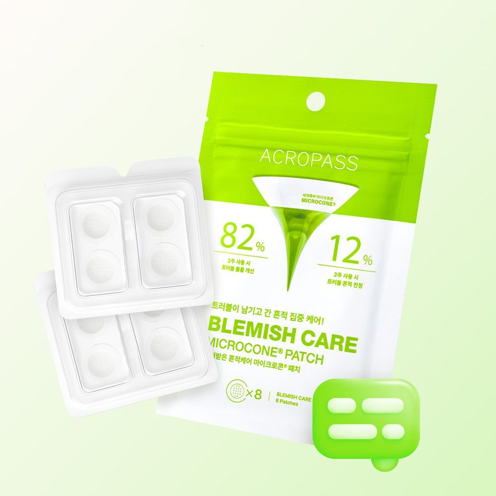 Confezione di patch ACROPASS Blemish Care. Contiene 8 patch. Blister bianchi con 4 patch ciascuno. Confezione verde e bianca.