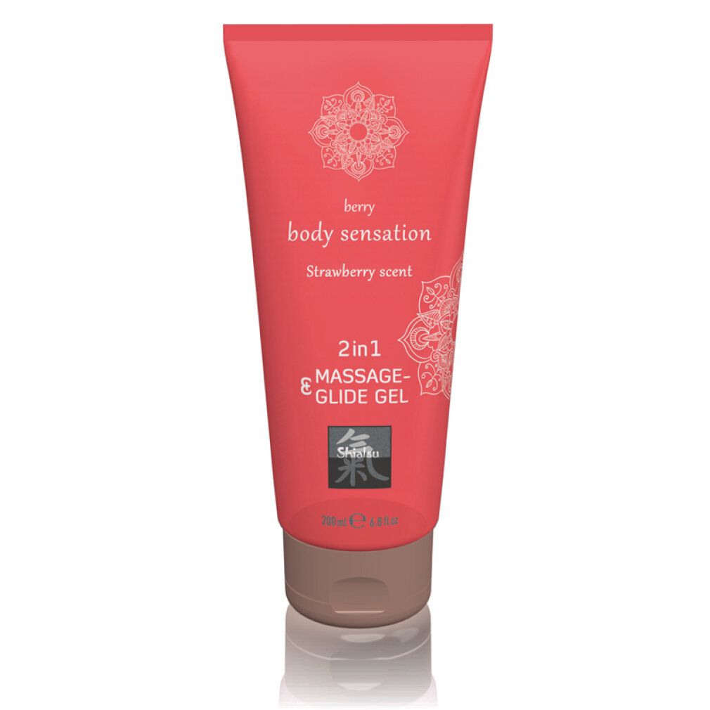 Tubo rosso con scritta 'berry body sensation Strawberry scent'. Gel 2in1 Massage & Glide.