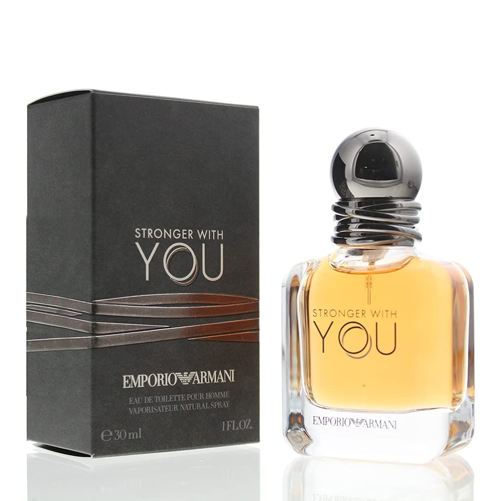 Flacone e scatola. Scritta "Stronger With You" e "Emporio Armani". Flacone con tappo nero.