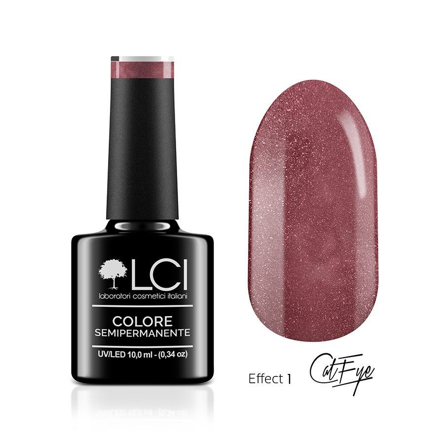 Flacone di smalto e prova unghia. Colore rosa-marrone con effetto lucido. Scritta: LCI, Colore Semipermanente, UVLED. Effetto 1 Cat Eye.