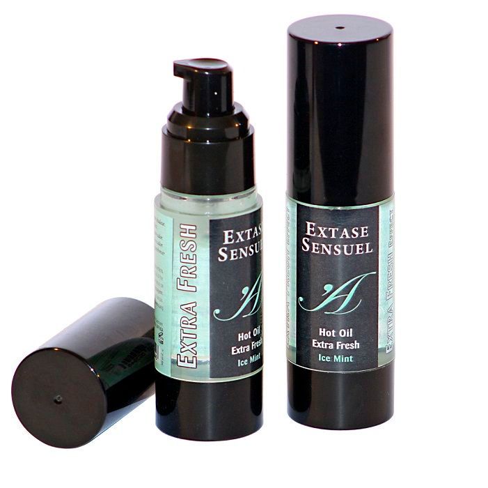 Extase Sensuel Hot Oil Extra Fresh con erogatore e flacone nero.