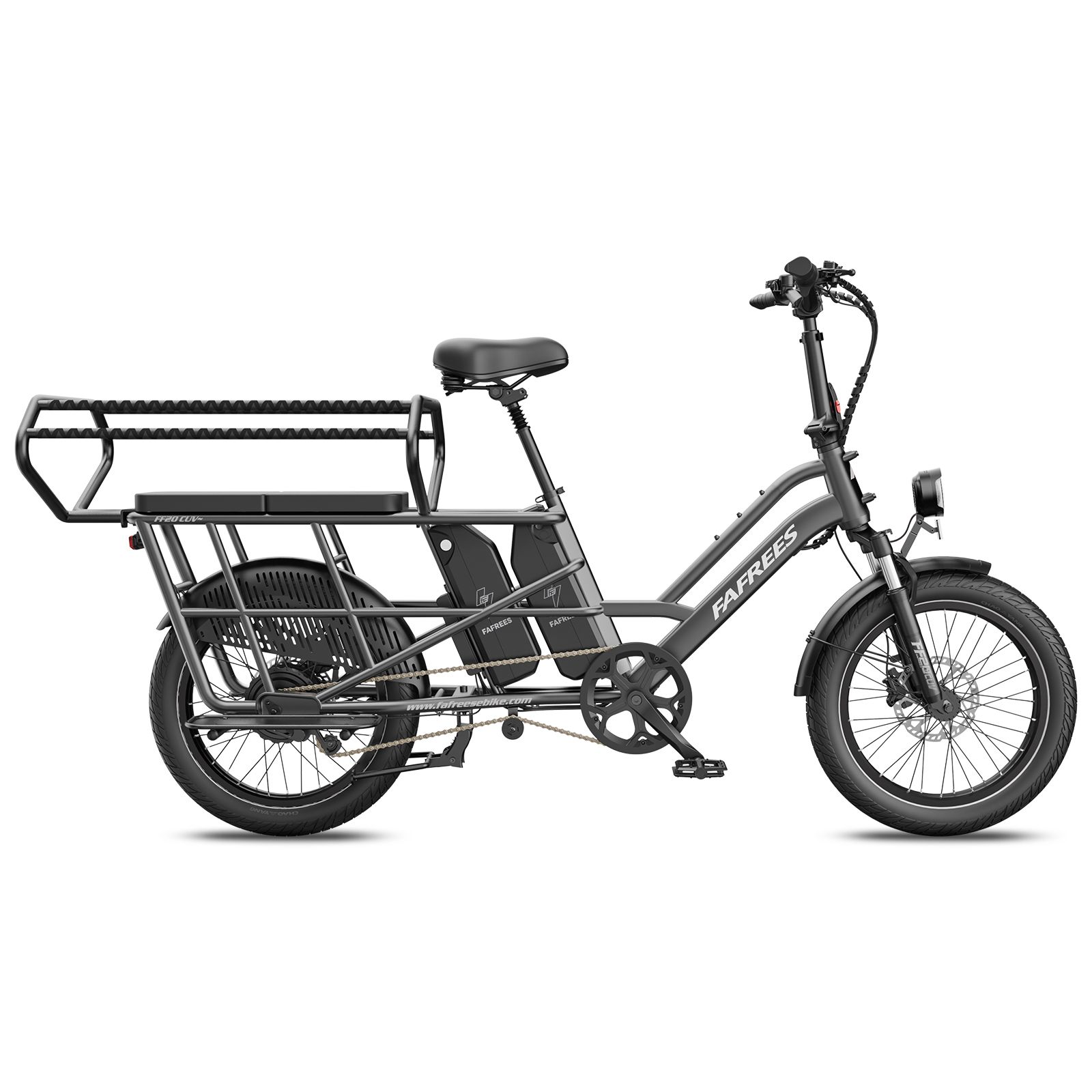 Bici elettrica grigia con telaio ribassato, ampio portapacchi posteriore e due batterie.