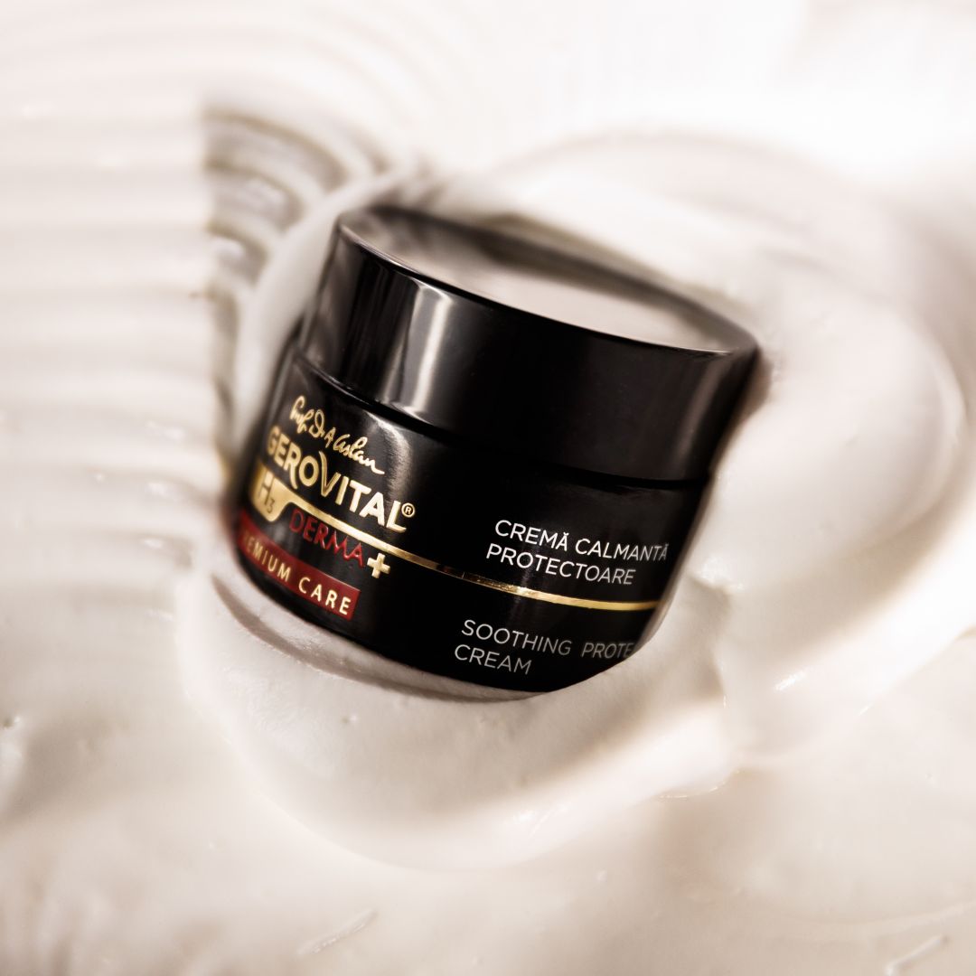 Vasetto nero con scritta dorata e accento rosso. Testo: Gerovital Derma+, Créma calmanta protectoare, Soothing Protective Cream.