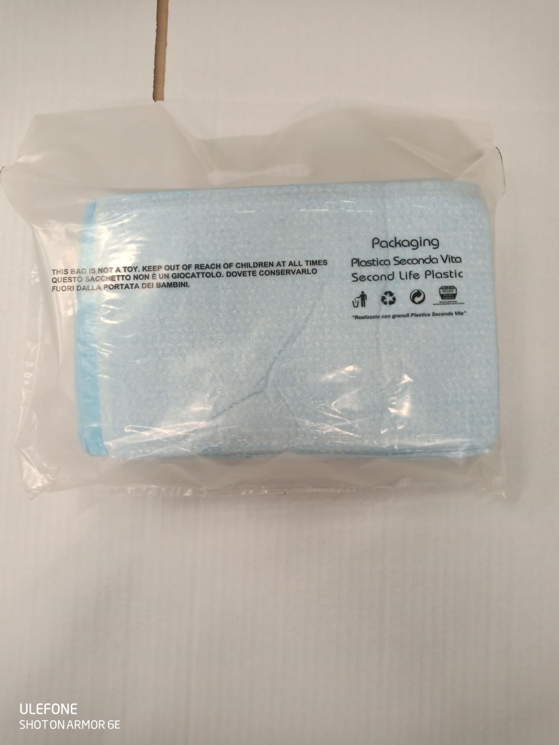 Confezione di manopole monouso in "plastica seconda vita".