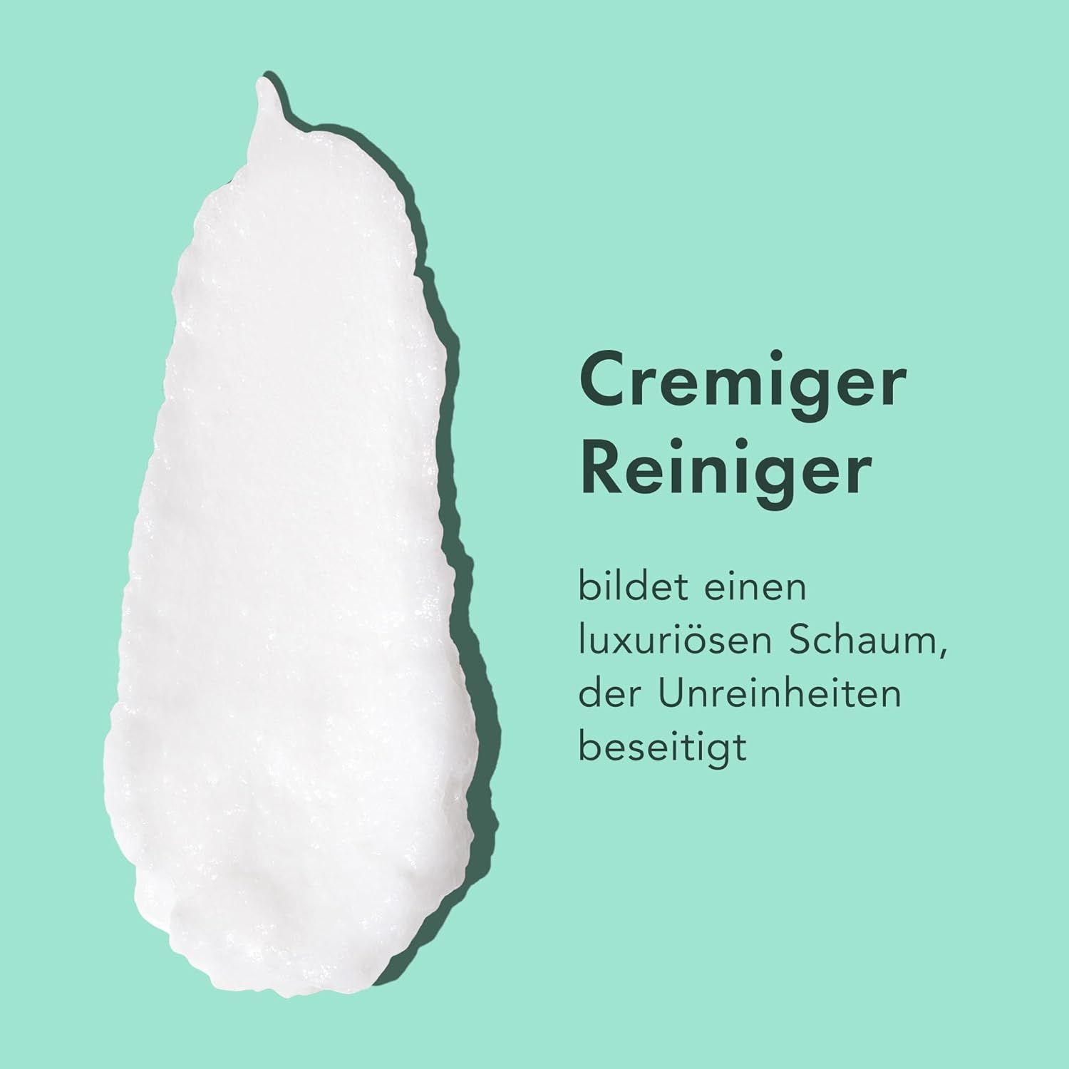 Texture schiuma. Testo: Detergente cremoso forma una schiuma lussuosa che elimina le impurità.